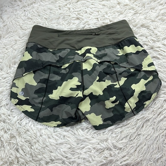 Lululemon Speed Up Short *4" Lined Updated Fit Heritage 365 Camo Crispin Green - Picture 5 of 8
